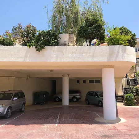 וילה T Gardens Seaview