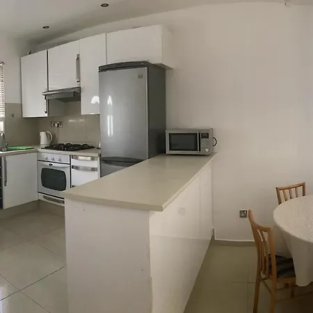T Gardens Seaview Klorakas