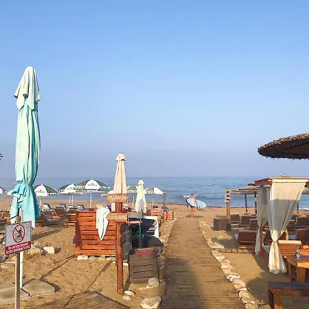 T Gardens Seaview Villa Klorakas