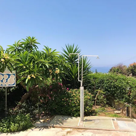 T Gardens Seaview Villa